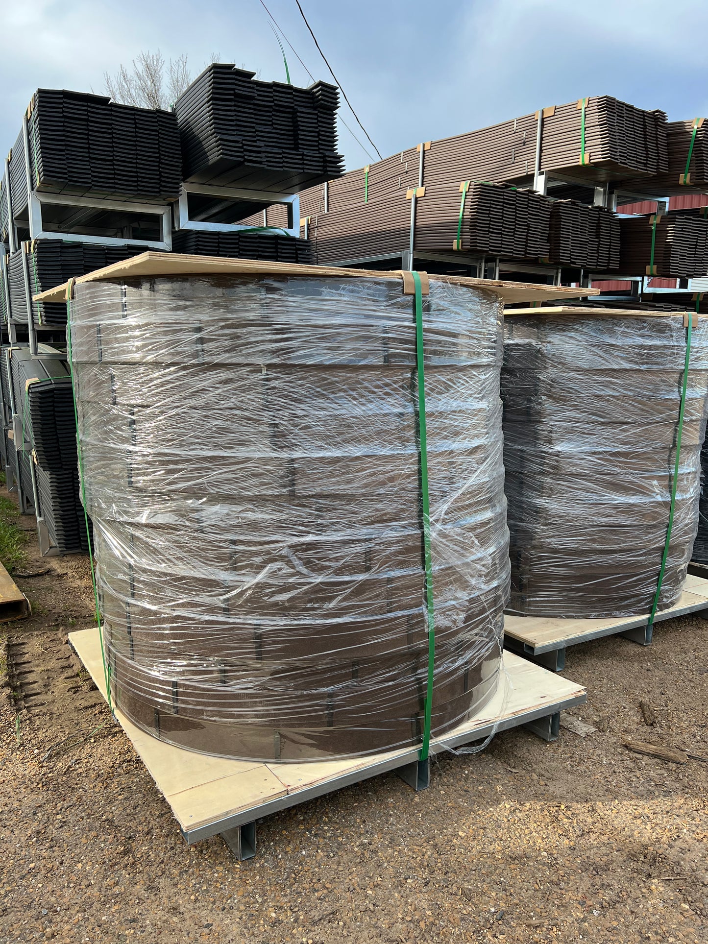 Bender Board - 1"x4"x20' - 84 Count (Pallet) HDPE Plastic Call for Delivered Pricing and Discounts